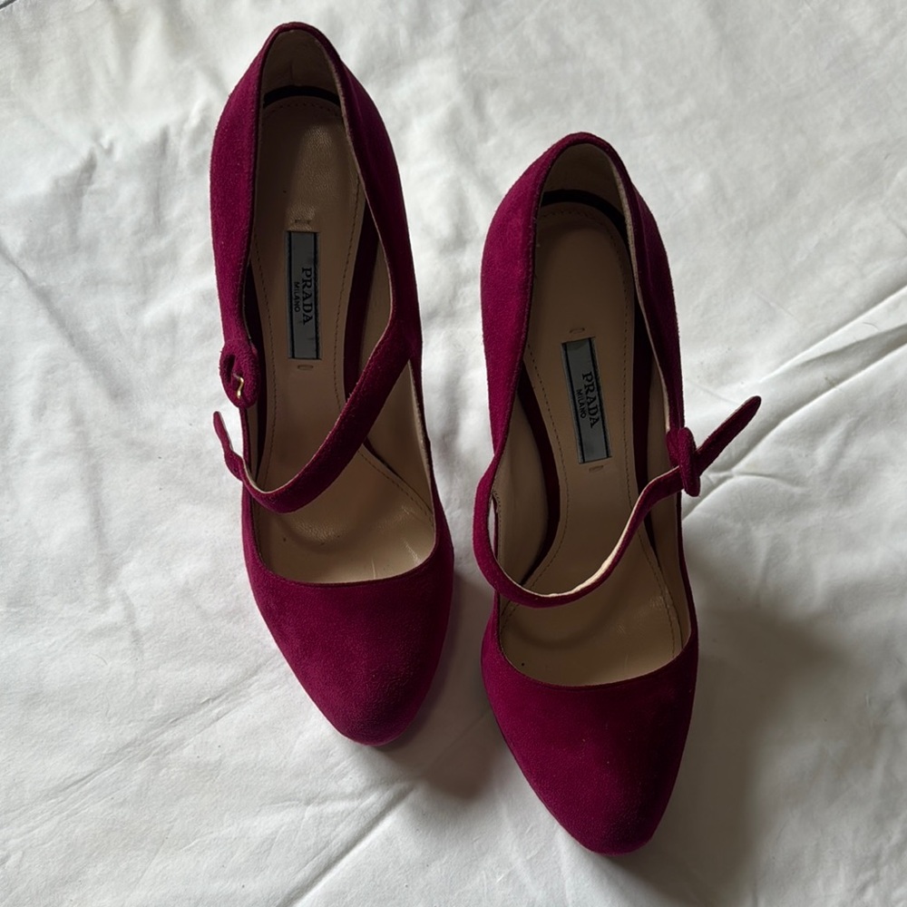 Prada Red Suede Heels Elegant Pumps
